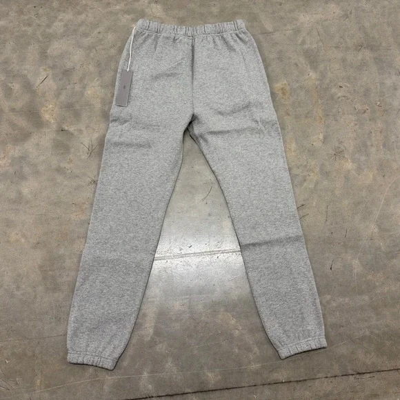 Fear of God Essentials SS22 'Dark Oatmeal' Cuffed Sweatpants Size XS - Picture 4 of 7
